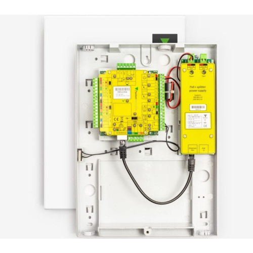 Paxton Net2 Plus – 1 door controller, PoE+, with Plastic Cabinet
